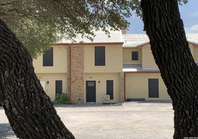 18035-fm-306-apt-104-canyon-lake-tx-78133/hzid_5f406328