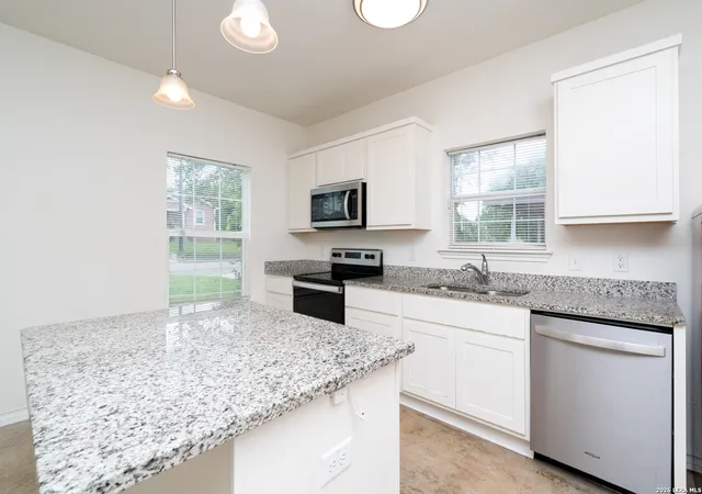 2639-e-commerce-st-san-antonio-tx-78203/hzid_ac0f59a0