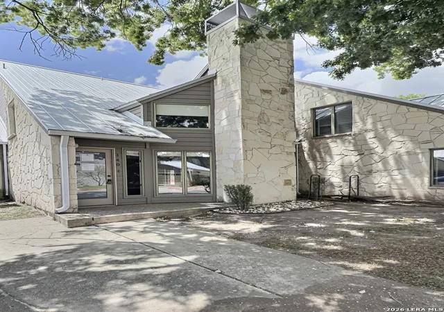 805-loop-534-140-kerrville-tx-78028/hzid_386a1116