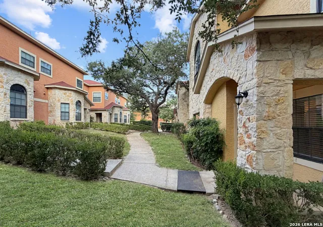 6160-eckhert-rd-apt-802-san-antonio-tx-78240/hzid_e97bd075