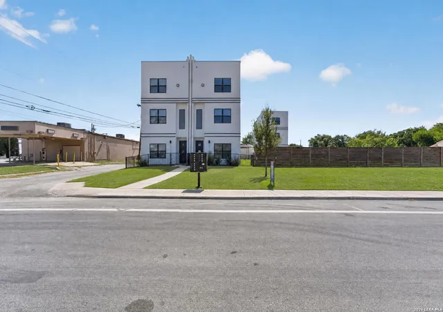 1735-w-gramercy-pl-301-san-antonio-tx-78201/hzid_05247de0