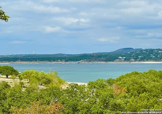 1043-barbara-dr-a4-canyon-lake-tx-78133/hzid_d00afa98