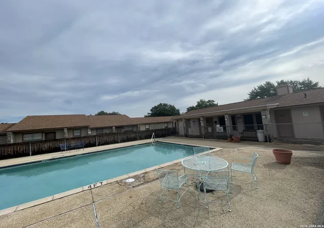 1051-country-club-h31-seguin-tx-78155/hzid_fbcb9c81