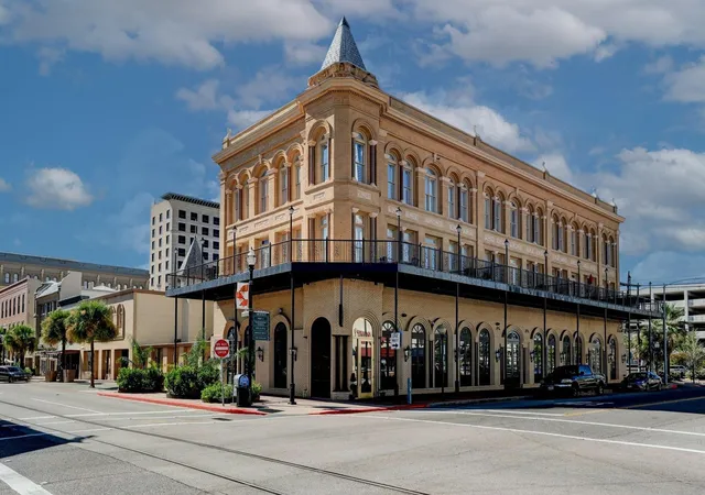 2102-post-office-st-8-galveston-tx-77550/hzid_8952a2dd