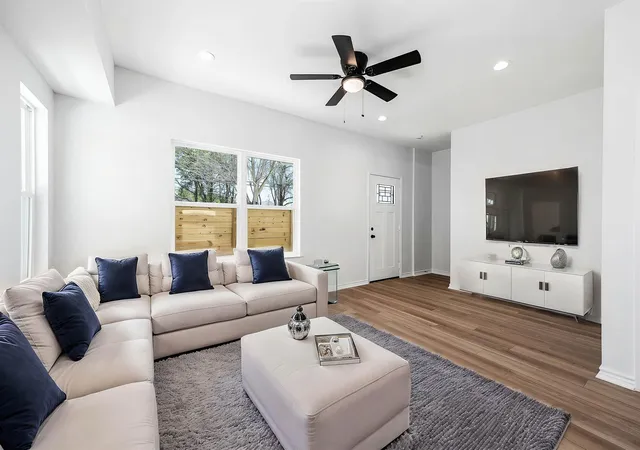 2024-hampton-st-a-b-houston-tx-77088/hzid_d627e5b4