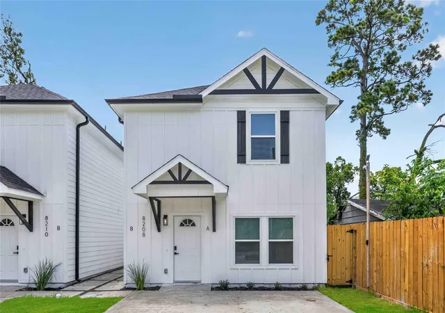 8208-sterlingshire-st-a-b-houston-tx-77078/hzid_38031d0c