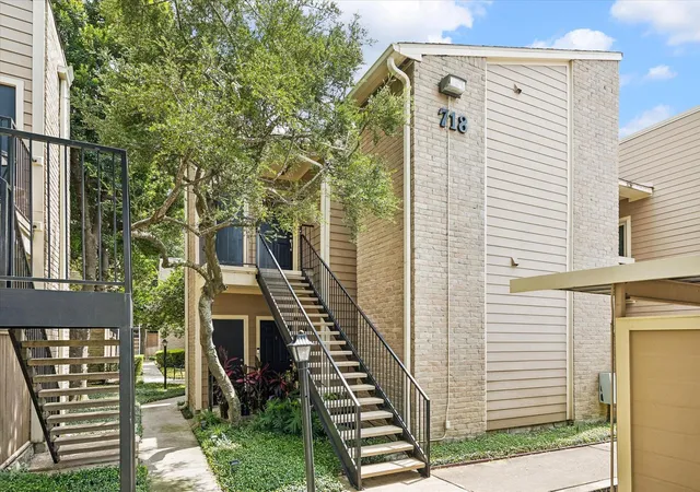 718-bering-dr-b-houston-tx-77057/hzid_d01affa8