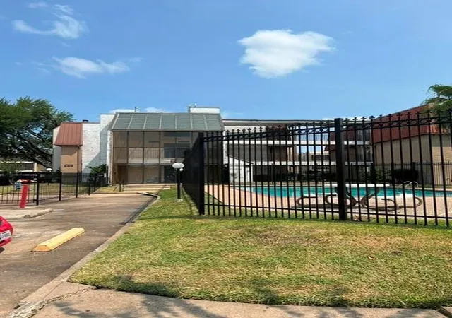 10110-forum-west-dr-422-houston-tx-77036/hzid_532b0c51