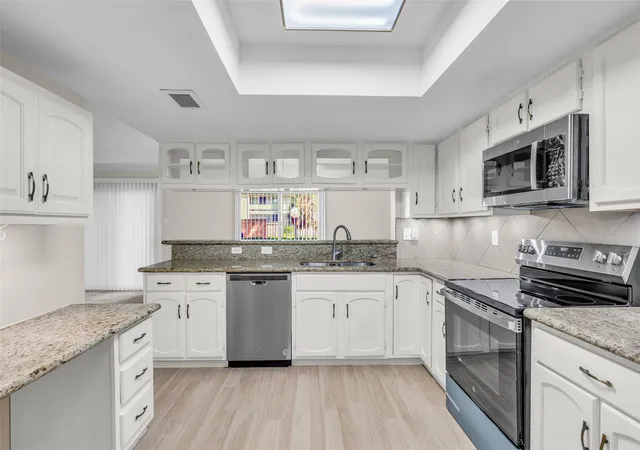 14555-wunderlich-dr-2901-houston-tx-77069/hzid_6b900220
