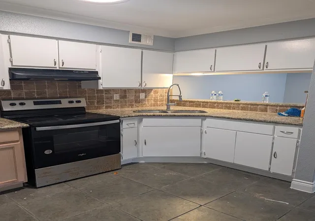 9000-bissonnet-st-7-houston-tx-77074/hzid_eeda8581