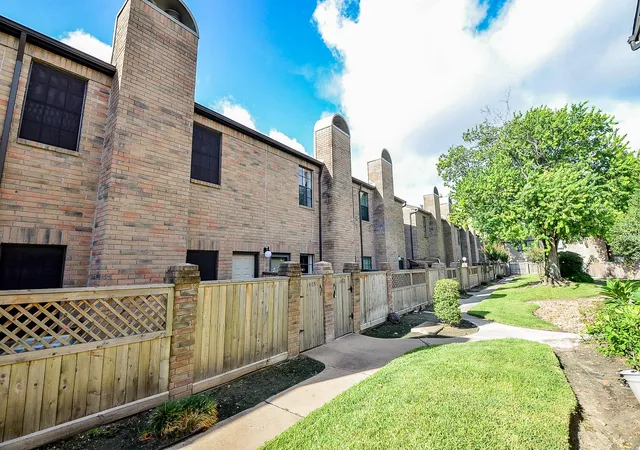 9850-pagewood-ln-1403-houston-tx-77042/hzid_674b5381