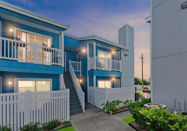3506-cove-view-blvd-812-galveston-tx-77554/hzid_8d419a0f
