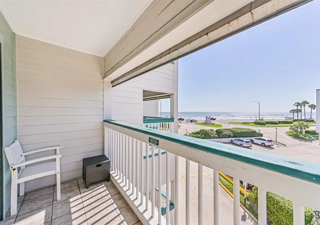 6102-seawall-blvd-208-galveston-tx-77551/hzid_f5e941f5