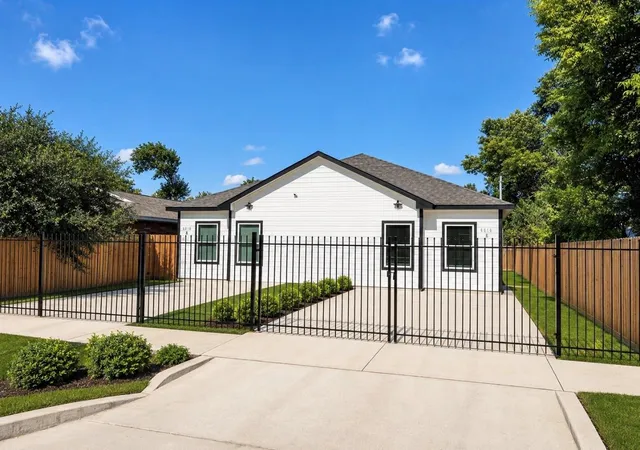 6010-bobby-burns-st-houston-tx-77028/hzid_d44760cf