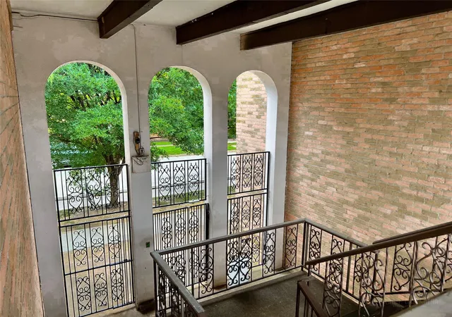 2516-commonwealth-st-102-houston-tx-77006/hzid_ed129173
