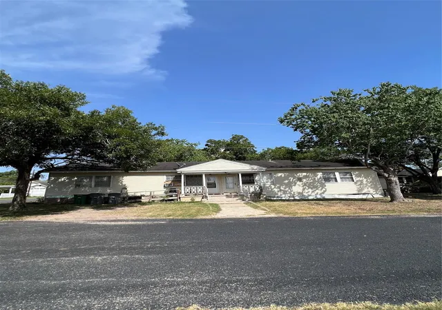 102-s-victoria-st-victoria-tx-77901/hzid_19f1378f