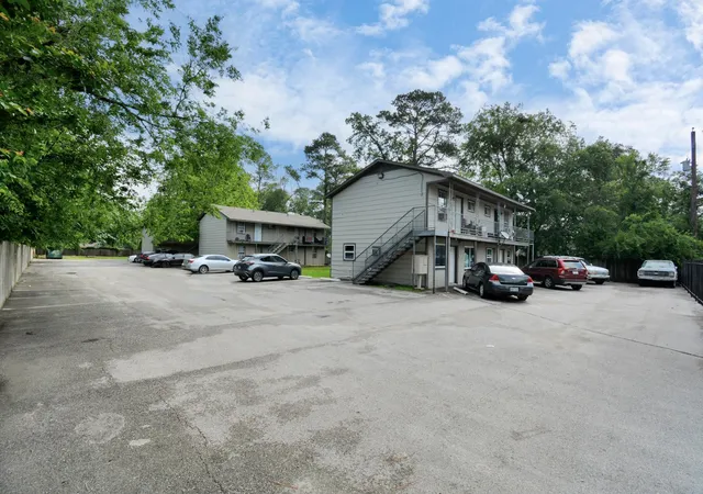 9211-n-green-river-dr-12-houston-tx-77078/hzid_512e8712