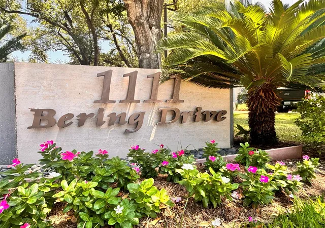 1111-bering-dr-1205-houston-tx-77057/hzid_3a86e6e7