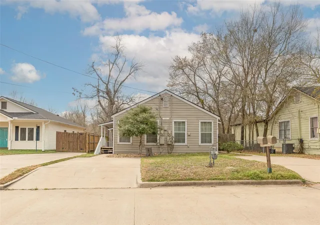 1319-antone-st-bryan-tx-77803/hzid_ae6941b3