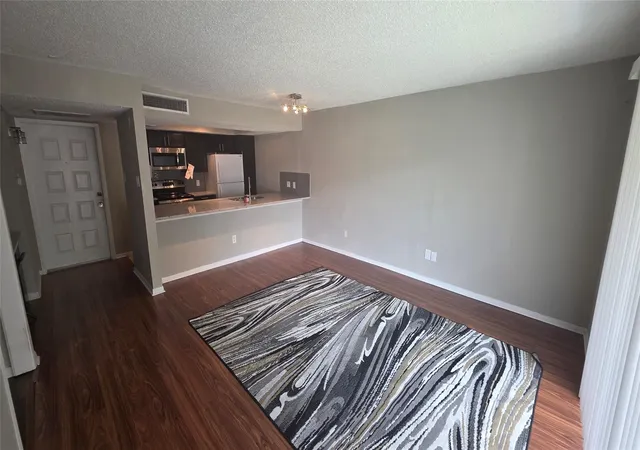 2818-s-bartell-dr-13-houston-tx-77054/hzid_5c979634