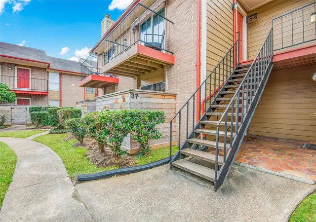 12955-woodforest-blvd-37-houston-tx-77015/hzid_dc1d19f8