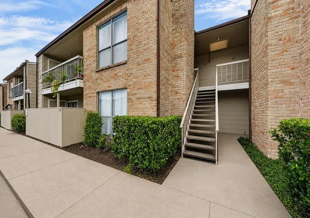 2100-wilcrest-dr-140-houston-tx-77042/hzid_a0968613
