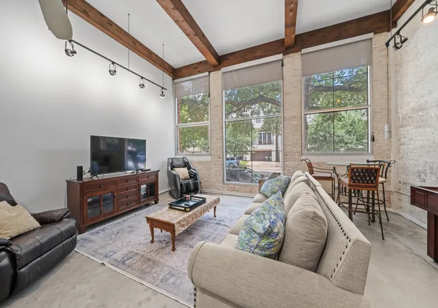 1312-live-oak-st-109-houston-tx-77003/hzid_9bc1e239