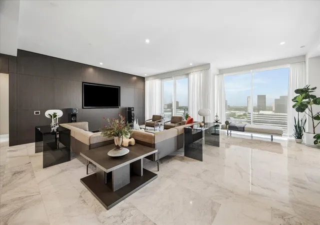 2047-westcreek-ln-1701-houston-tx-77027/hzid_7e99d287