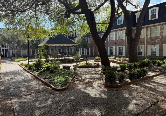 357-n-post-oak-ln-207-houston-tx-77024/hzid_d168ab4f