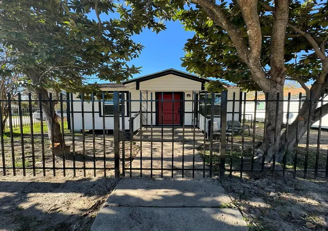 3903-broyles-st-houston-tx-77026/hzid_15812869