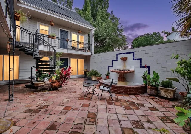 1404-welch-st-2-houston-tx-77006/hzid_99aa493e
