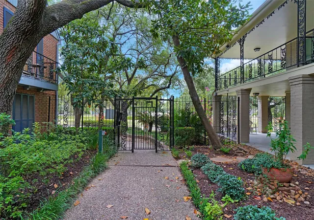 11550-chimney-rock-rd-324-houston-tx-77035/hzid_5eeec8cc