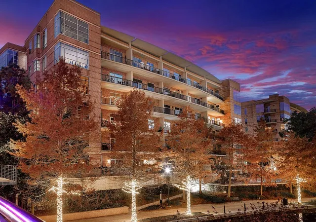 1-waterway-ct-5-b-the-woodlands-tx-77380/hzid_f9994839