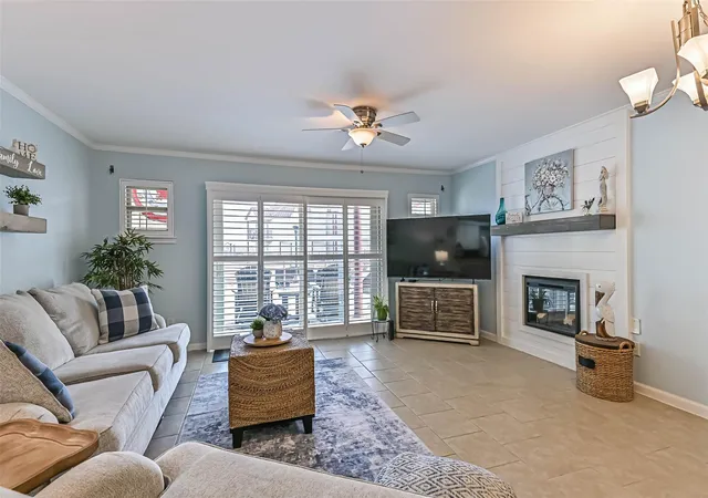 7312-seawall-blvd-119-galveston-tx-77551/hzid_44db6177