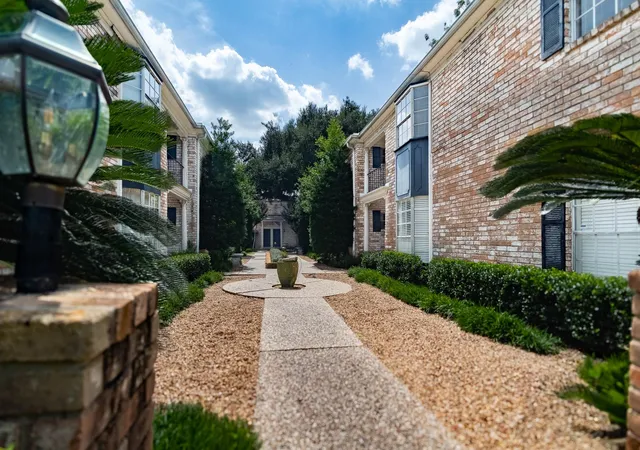 7900-westheimer-rd-216-houston-tx-77063/hzid_a5268f10