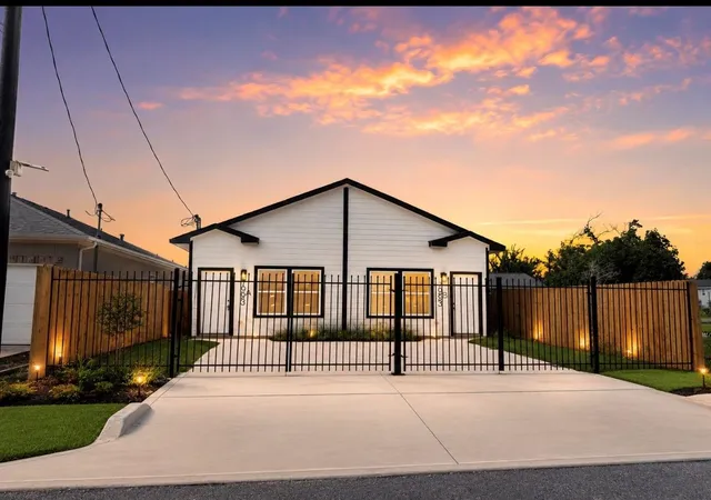 7993-attwater-st-houston-tx-77028/hzid_ec3ed463