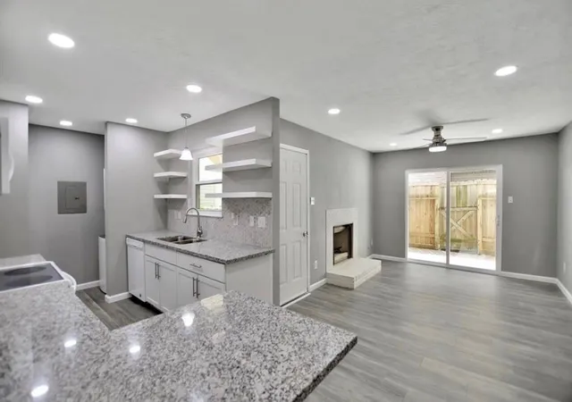 7600-emmett-f-lowry-expy-313-texas-city-tx-77591/hzid_63562d11