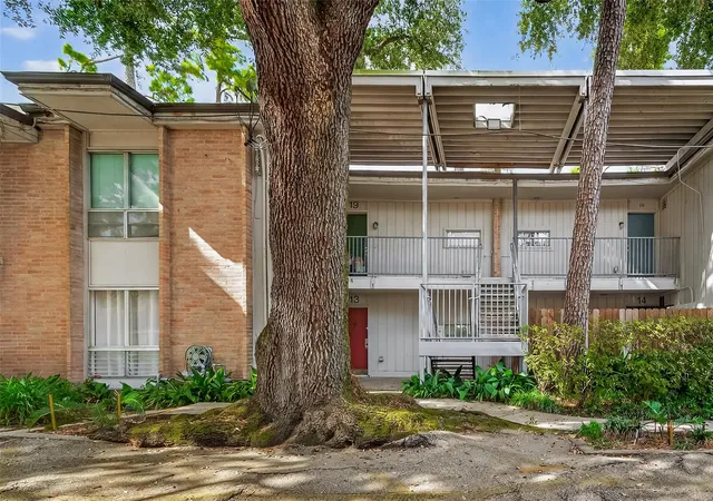 8211-katy-fwy-19-houston-tx-77024/hzid_d963edc2
