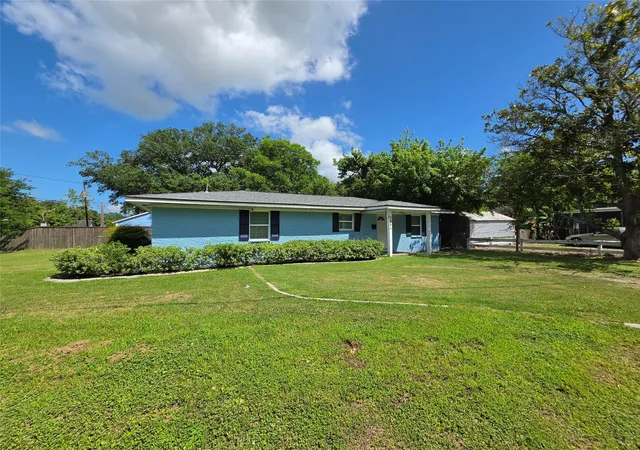 305-miles-rd-bacliff-tx-77518/hzid_22cccc6e