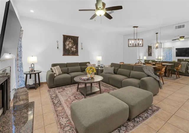 7294-regency-sq-ct-houston-tx-77036/hzid_a58259c2