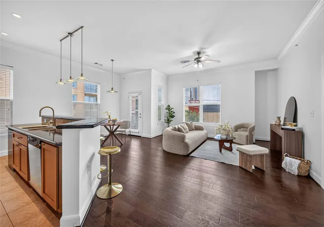 1010-rosine-st-35-houston-tx-77019/hzid_f21652b8