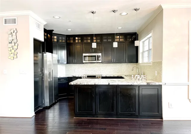 2111-welch-st-b110-houston-tx-77019/hzid_1eebfe74