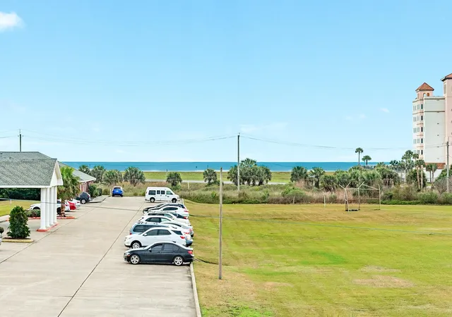 3506-cove-view-blvd-610-galveston-tx-77554/hzid_0b1a1701