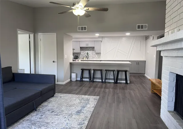 10555-turtlewood-ct-2905-houston-tx-77072/hzid_380eb3e6