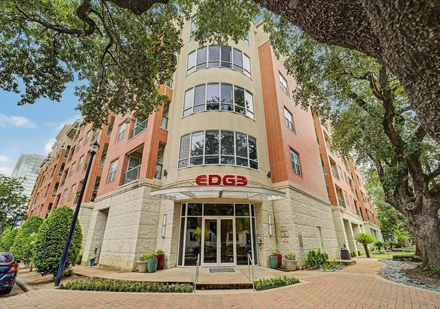300-st-joseph-pkwy-124-houston-tx-77002/hzid_aa535584