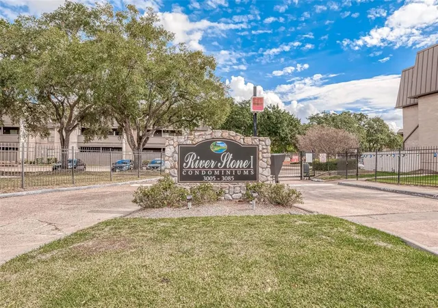 3025-walnut-bend-ln-32-houston-tx-77042/hzid_6e6fee8e