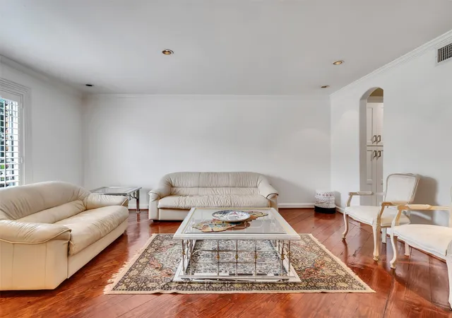 2121-fountain-view-dr-h1-houston-tx-77057/hzid_42e7c2f1