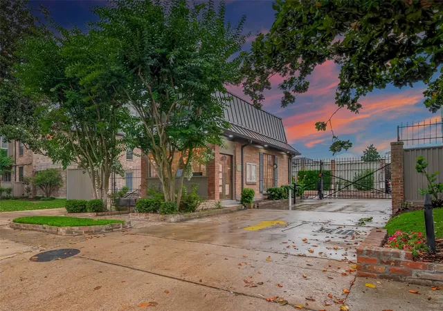 2400-n-braeswood-blvd-129-houston-tx-77030/hzid_1d9aff28