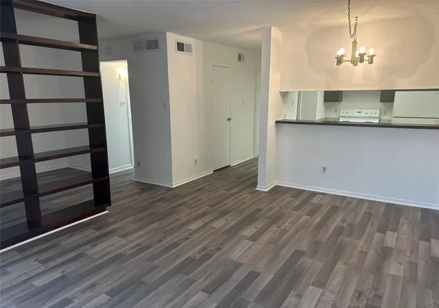2814-s-bartell-dr-13-houston-tx-77054/hzid_5f3d67fa