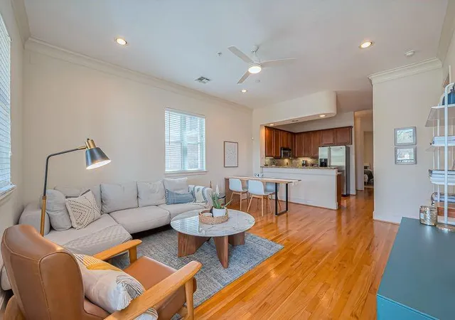 58-briar-hollow-ln-303-houston-tx-77027/hzid_83dc726f